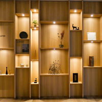 札幌軟石を使った壁面ディスプレ