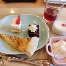 夕食ビュッフェから