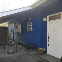 玄関前ではバーベキューができます