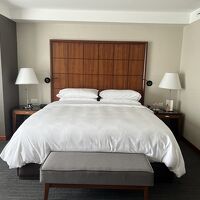 クラブフロアのベッドサイズキングタイプのお部屋