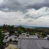 階段を上がると東大寺と生駒山が見えます！