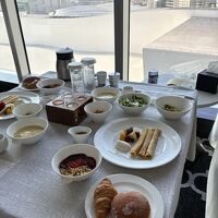 インルームブレックファースト