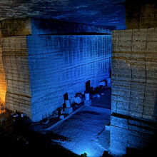 採掘場内は迷路のようです