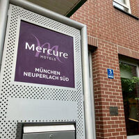 入口のプレート