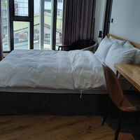 窓が大きめのお部屋でした