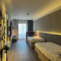 ツインベッドルーム　縦並び