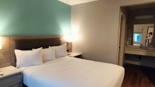 トラベロッジ ホテル アット LAX