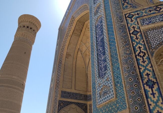 カラーン ミナレット