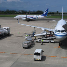 仙台空港に駐機中の中国国際航空の機体