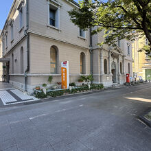 下関南部町郵便局、局舎。