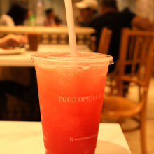 スイカジュース 3.2シンガポールドル