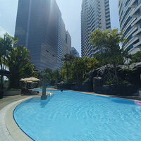 ヒルトンとの共有プール