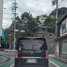 街中を移動していたら忽然と現れる隅櫓