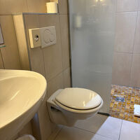 シャワーブースのみです。清潔でした。