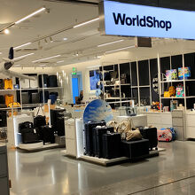 ルフトハンザ ワールドショップ (フランクフルト空港ターミナル1ホールB店)