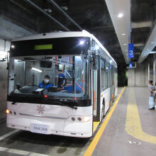 全線トンネルで景色は楽しめませんが楽々立山連峰を突破します