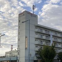 1階で受付をする