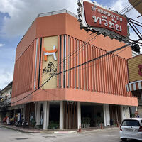 ブンナワート通りから少し入った所、観光の拠点にピッタリ