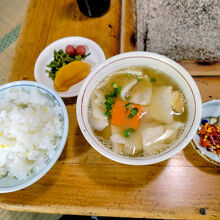 だご汁ととうもろこしご飯