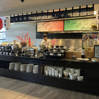 朝食レストランも、日本人客多かりし日の名残