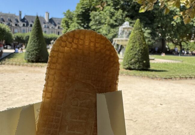 メール (パリ店)