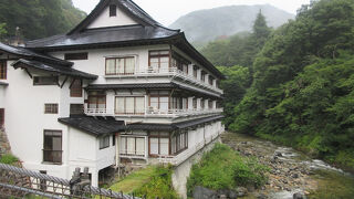 宝川温泉汪泉閣