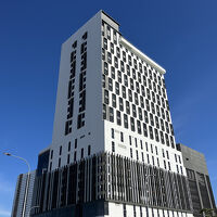 さすが2024年8月開業、外観も綺麗です