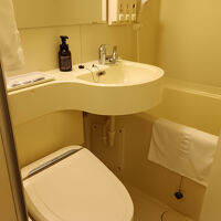 泊まった客室のトイレと風呂