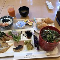 朝からお腹いっぱい食べましょう。特に出雲そばね～