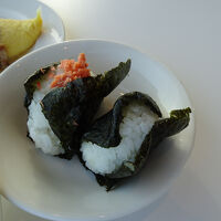 朝の握りたておにぎり