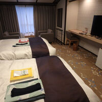 部屋は広く余裕がある