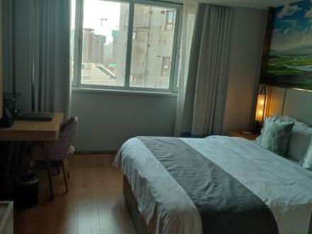 グリーンツリー インホテル(ウルムチ国際大巴扎南門地下鉄駅) 写真