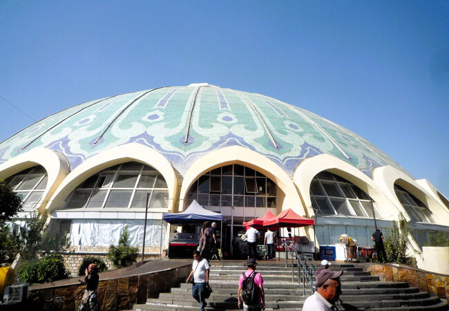 チョルスー バザール