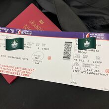 カウンターにて発券