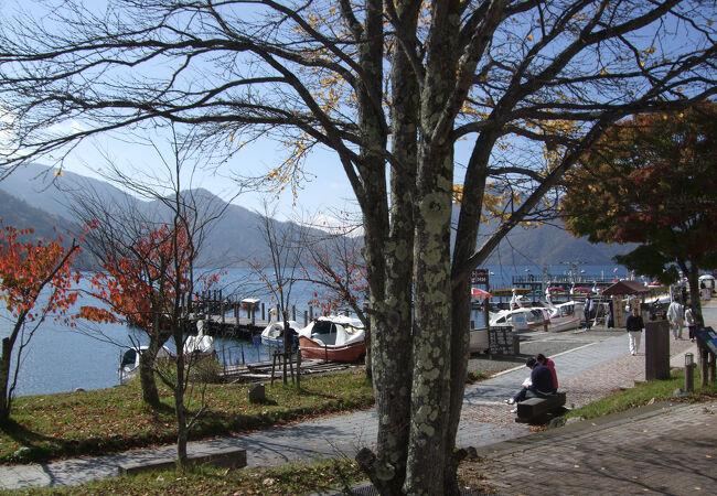 日光国立公園中禅寺湖畔