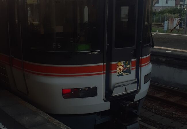 2025年８月18日現在、静岡地区のホームライナーは再び全席指定席となりました