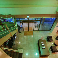 2階から入口を撮影