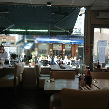 私の後に来店した方々は観光客だったと思う。