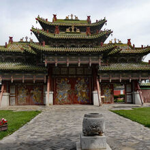 ボグドハーン宮殿博物館