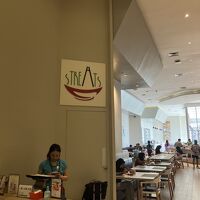 サービス朝食４回は助かる