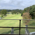 目の前がゴルフゴルフ場。雲がなければ那須連山が見える。