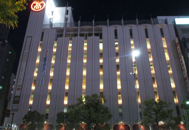 駅から地下道で直結