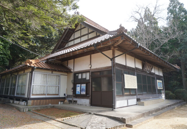 雪舟が晩年を過した東光寺の跡地に建てられたというお寺