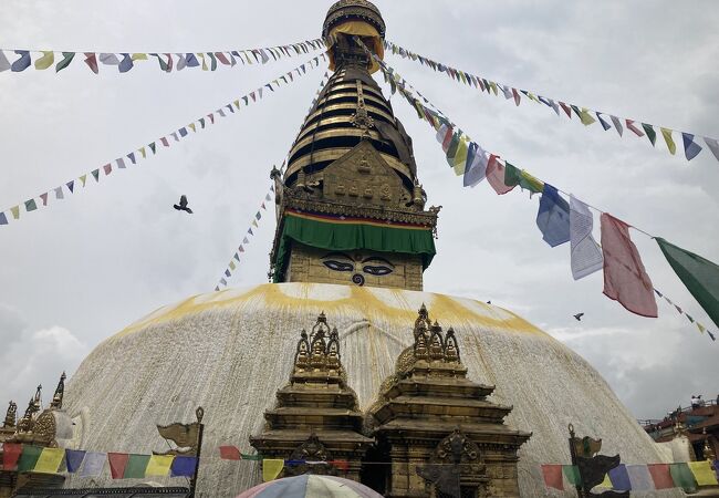 カテシンブー ストゥーパ