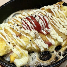 鉄板焼きポテサラ