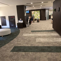 ロビー前ホール