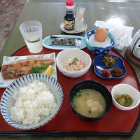 サバ焼きの朝食