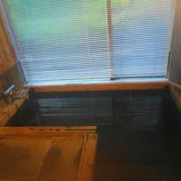 客室の石風呂 温泉です