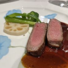 メインの和牛ステーキ。絶品。