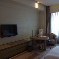 室内の様子　テレビはNHKの包装がリアルタイムで見れます